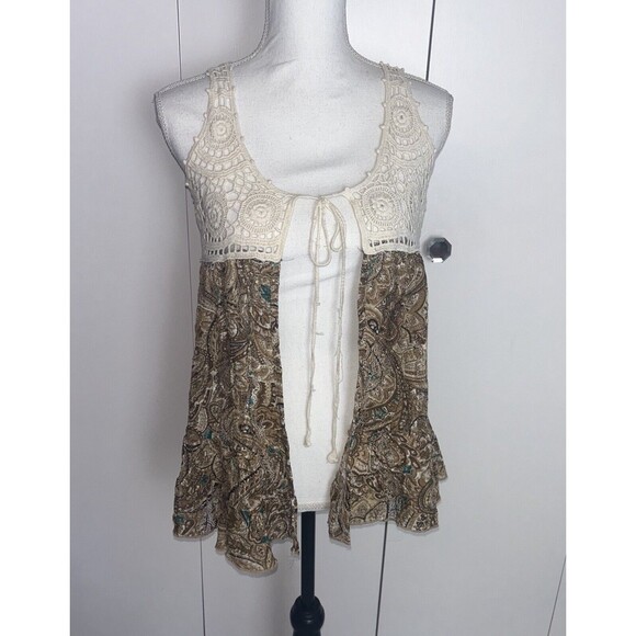 Rue 21 Open Tie Front Semi Sheer Paisley Crochet Ruffle Bottom Top Size S - Picture 1 of 7